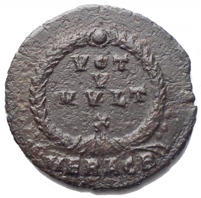 reverse: Impero Romano - Gioviano. 363-364 d.C.Follis. Ae. D/ DN IOVIANVS PF AVG Busto diademato verso sinistra. R/ VOT V MVLT X in corona di alloro. Zecca Heraclea.Peso 2,9 gr. Diametro 20,1BB+.