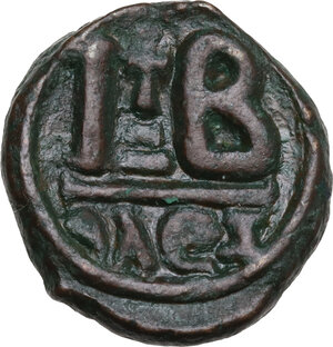 reverse: Heraclius, with Heraclius Constantine (610-641).. AE 12 Nummis, Alexandria mint, 613-618