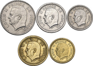 obverse: Monaco, Principality of .  Louis II (1922-1949). Lot of five (5) coins: 5 francs AL, 2 francs (AL and CU-NI) and franc (AL and CU-NI) nd (1943 and 1945)