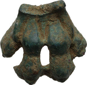 obverse: Bronze lion s paw.  Roman period, 1st-3rd century AD.  27 x 25 x 18 mm