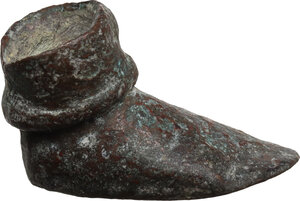 obverse: Bronze foot.  Roman period, 1st-3rd century AD.  32 x 19 mm