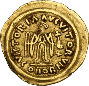 reverse: Lombardic Italy. Authari (584-590) to Agilulf (590-615). AV Tremissis in the name of Maurice Tiberius (582-602). Lombardy, c. 584-615 AD,