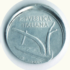 reverse: REPUBBLICA ITALIANA - 10 Lire 1953 con tondello male impresso.