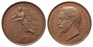 obverse: FRANCIA. Napoleone III. Medaglia 1867 EXPOSITION UNIVERSELLE PARIS. AE (21,6 g - 37 mm). Colpetto al bordo. BB-SPL