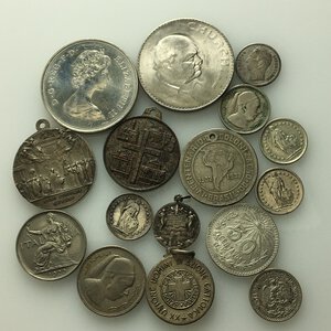 reverse: Lotto di monete e medaglie in vari metalli, incluse Ag. 