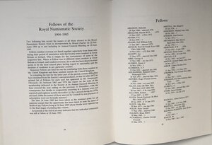 reverse: Carson R.A.G. And H.Pagan. A History of the Royal Numismatic Society 1836-1986. Record of Member and Fellows. London 1986. Brossura ed. pp. 142. Ottimo stato.