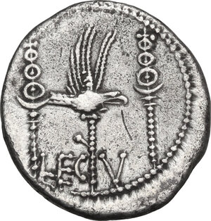 reverse: Marcus Antonius. Denarius, mint moving with Marcus Antonius, 32-31 BC