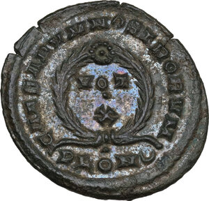 reverse: Constantine II as Caesar (317-337).. AE Follis, London mint, 323-324