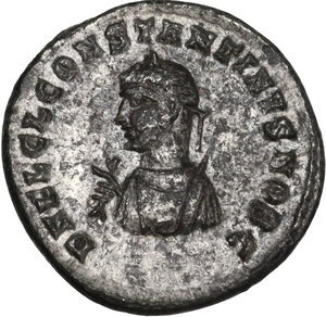 obverse: Constantine II (337-340).. AE 18 mm, Heraclea mint, 317 AD