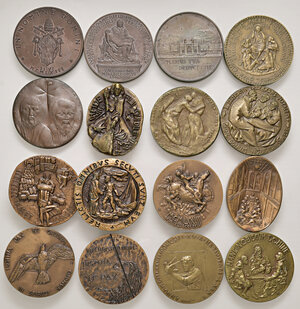 reverse: Roma. S. Paolo VI (1963-1978). Giro completo delle medaglie annuali dall anno I all anno XVI in AG e AE. In totale 32 medaglie. Mediamente FDC