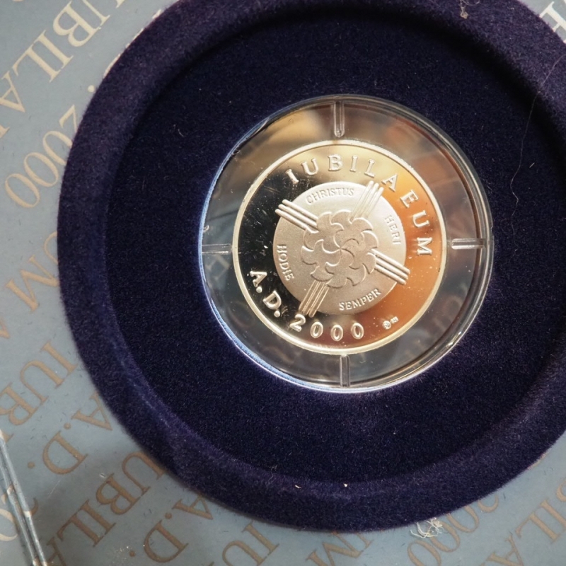 reverse: Medaglia in argento Giubileo del 2000 Santa Sede in Capsula e Cofanetto originali