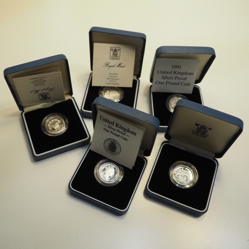 obverse: 5 diverse monete proof da una sterlina (One pound) anni diversi in argento,1989-1991-1988-1987-1986- tutte in scatola originale