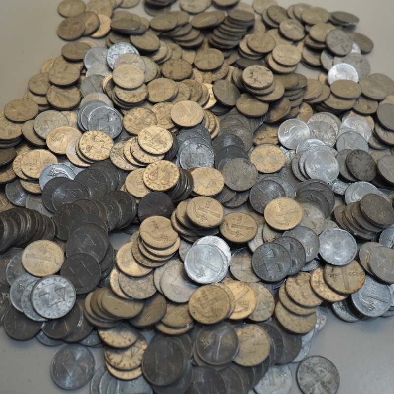 reverse: Gran lotto da oltre 600 monete da 1 lira Cornucopia,Tanto per esempio,notate tante 1951,sicuramente da esaminare con attenzione.