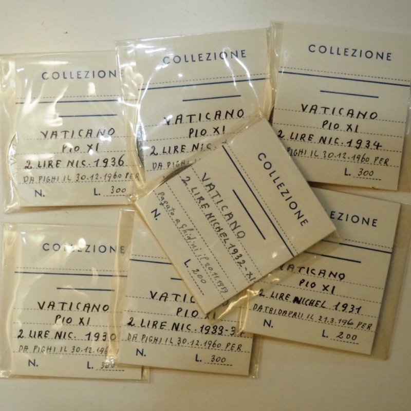 reverse: VATICANO - Lotto monete da 2 lire tutte date diverse,Pio XI 7 pezzi con Cartellini anni  60 da esaminare