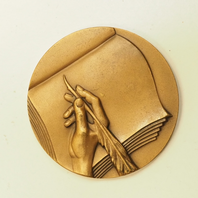 reverse: Medaglia Vaticana 1985 Coniata in occasione della modifica al concordato del 3 Giugno 1985 64grammi e 50 mm di diametro,bronzo