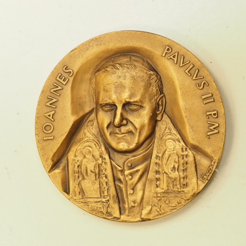 obverse: Vaticano MEdagliaGiovanni Paolo II 20-22 maggio 1983 62.6 Grammi e 50 MM di diametro