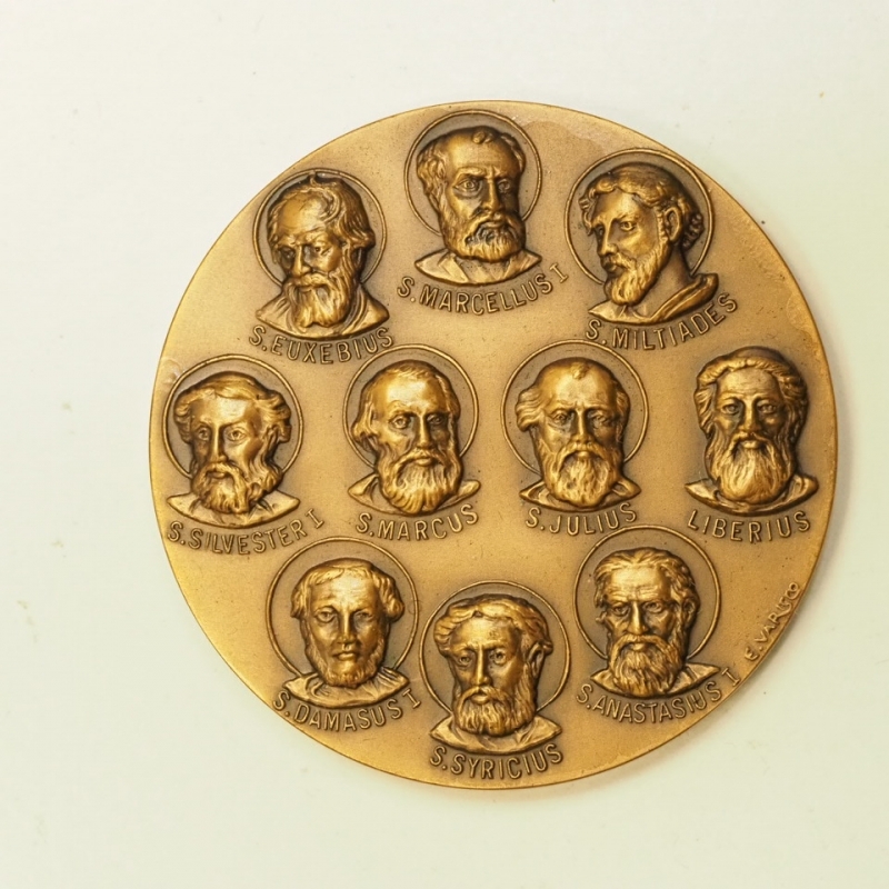 obverse: Vaticano MEdaglia Facente parte di una serie di medaglie realizzate negli annni  70 per celebrare la storia della chiesa. 62.85 Grammi e 50 MM di diametro
