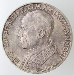 obverse: Vaticano. Pio XII. 1939-1958. 10 Lire 1940. A. II. Ag. 