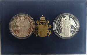 reverse: Vaticano. Giovanni Paolo II. 1978-2005. Dittico 10.000 Lire + 10.000 Lire 2000. Anno Santo del 2000. 6° Serie. Ag. 