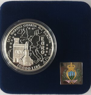 reverse: San Marino. 10.000 Lire 1996. San Marino guarda all Europa. Ag. 