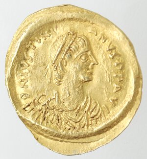 obverse: Monetazione Classica. Impero Bizantino. Giustiniano. 527-565 d.C. Semisse. Au.