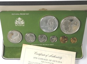 obverse: Guyana. Serie divisionale 1978. 8 Valori nominali di cui 5 Dollari e 10 dollari in Ag. In confezione originale e certificato.