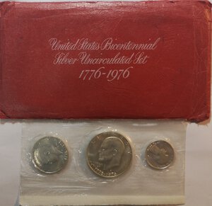 obverse: USA. Confezione composta da 3 monete. Dollaro. Mezzo Dollaro e Quarto di Dollaro. 1976. Ag. 400. 