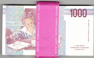 reverse: Banconote. Repubblica Italiana. 1.000 lire Montessori. 1994. Mazzetta di 82 pezzi consecutivi. Gig. BI 58D. 
