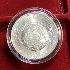reverse: Repubblica Italiana. 2000 lire 1998 argento - serie 