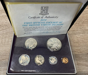 obverse: BRITISH VIRGIN ISLANDS. Serie divisionale 6 valori 1973 (incluso dollaro in argento). Cofanetto danneggiato. Proof