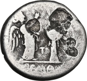 reverse: LT series.. AR Victoriatus, c. 214-212 BC, Luceria mint