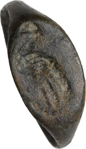 obverse: Bronze ring with seal stamp depicting a standing bird. Balkanic. Inner diameter: 15 mm
