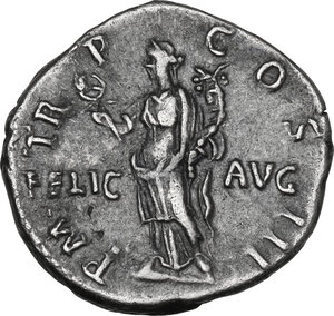 reverse: Hadrian (117-138). AR Denarius, 119-120