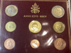 obverse: Vaticano. Monetazione in Euro. Giovanni Paolo II. Divisionale 2004. FDC