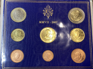 obverse: Vaticano. Monetazione in Euro. Benedetto XVI. Divisionale 2007. FDC
