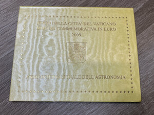 reverse: Vaticano. Benedetto XVI. 2 euro 2009 