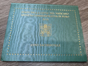 reverse: Vaticano. Benedetto XVI. 2 euro 2010 