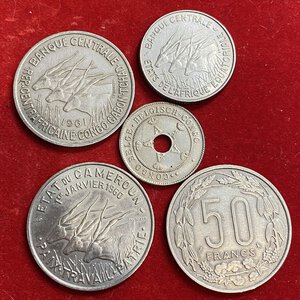obverse: ESTERE. Lotto di 5 monete di area Africana (Congo, Camerun). BB-SPL