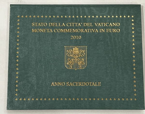 obverse: Vaticano. Benedetto XVI. 2 euro 2010 