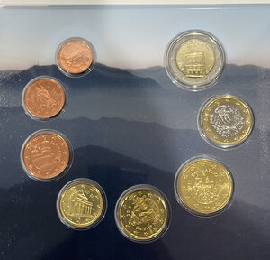 obverse: SAN MARINO. Monetazione in Euro. Divisionale 2015. FDC
