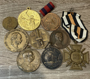obverse: MEDAGLIE. Lotto di 9 medaglie militari