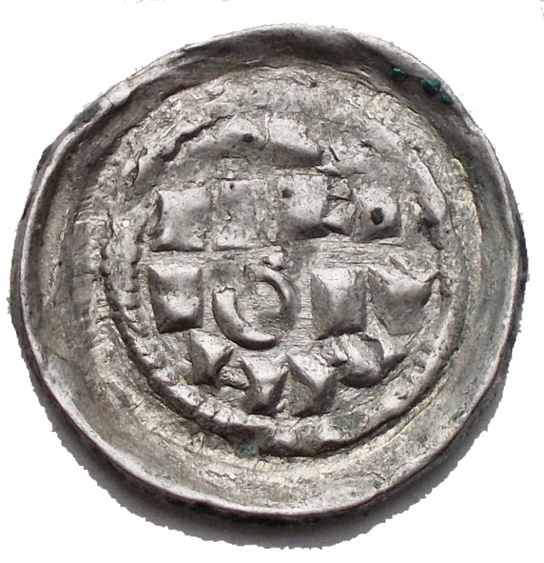 reverse: MILANO. Enrico II di Sassonia (1004-1024). Denaro scodellato. MIR 44. AG. gr 1,17