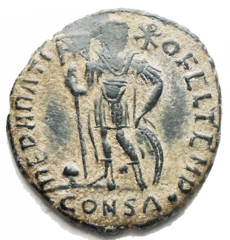 reverse: Procopius Æ Nummus. Constantinople, AD 365-366. D N PROCOPIVS P F AVG, diademed, draped and cuirassed bust left / REPARATIO FEL TEMP, Procopius standing facing, head right, holding labarum and resting hand upon shield; palm frond to left, Chi-Rho to right, CONSA• in exergue. 2,92g, 17,6 x 18,8mm Good VF- aEF
