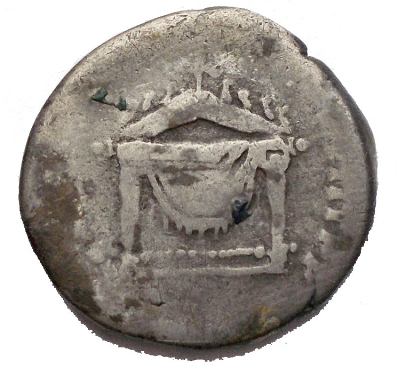 reverse: Tito 72-81 d.C. denario Ag da catalogare. gr 3,13
