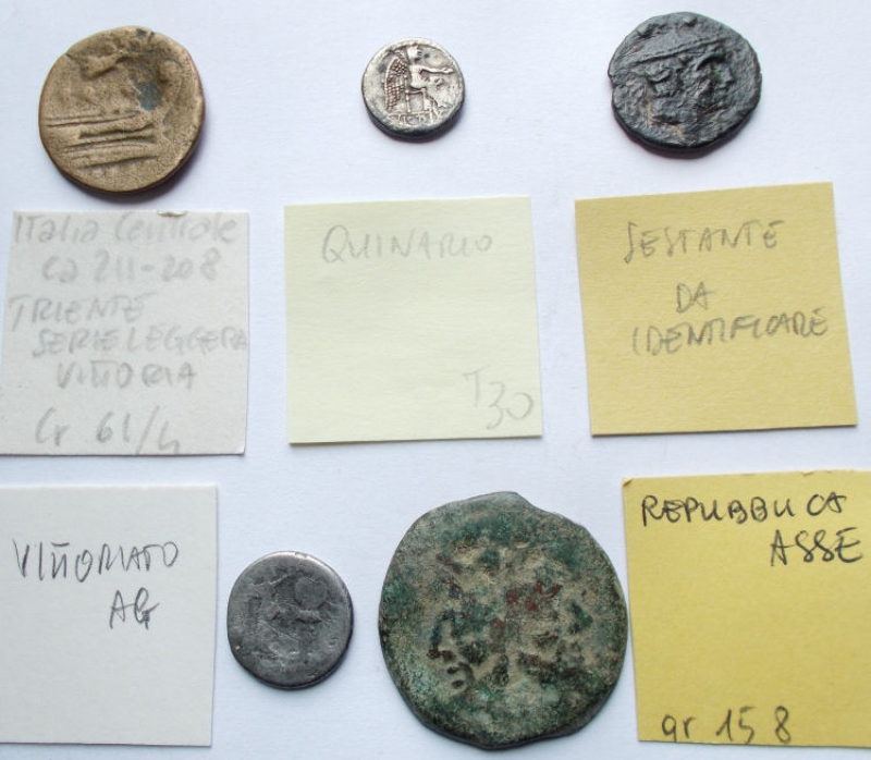obverse: Roman Republic: Lot 5 Pieces Ar e Ae
