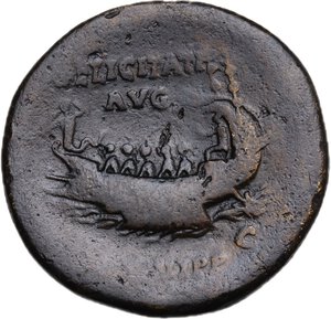reverse: Hadrian (117-138).. AE Sestertius, 132-135 AD