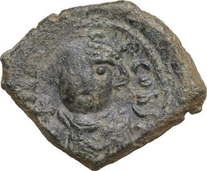obverse: Constans II (641-668).. AE Follis. Syracuse mint, 2nd officina. Struck 641 AD