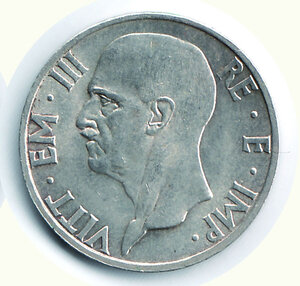 reverse: VITTORIO EMANUELE III - 5 Lire 1937 - Famiglia - Stato zecca.