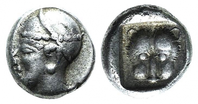 obverse: Caria, Uncertain, c. 500-450 BC. AR Hemiobol (6mm, 0.37g, 3h). Confronted foreparts of two bulls. R/ Forepart of bull l. SNG Keckman 912; SNG Kayhan 968-70. Rare, VF. (ex Bertolami 39E - lot 192. Stima: 90€.)