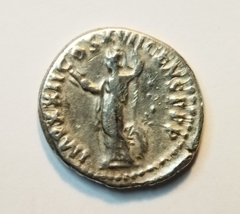 reverse: Domiziano (81-96). Roma. AR denarius (3,05 gr.). R.\: Cos XVI. C121.  qBB.